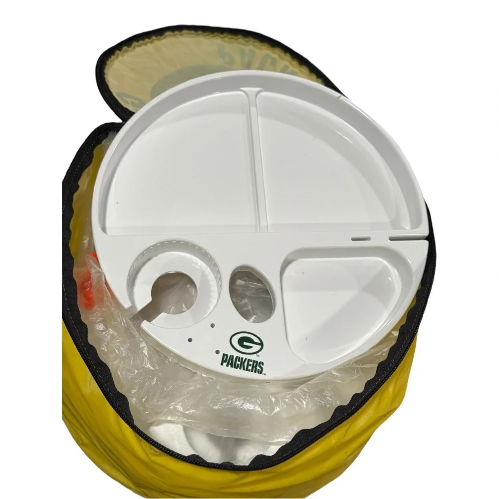 Vintage Green Bay Packers Tailgate Picnic Set – Portable Case Plates & Utensils